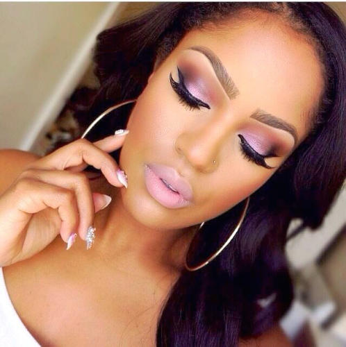 Do you like girls who do their eyebrows or do you like natural better?
