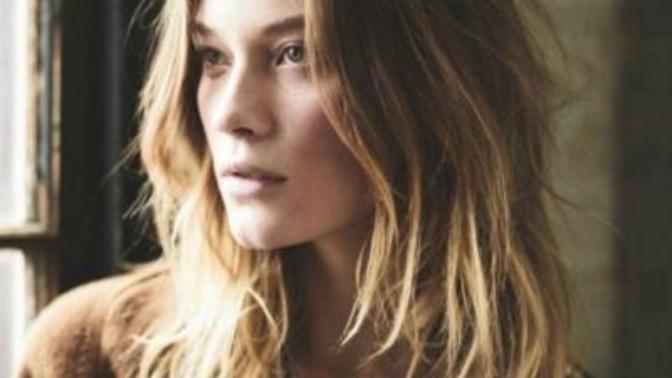 Guys, Do you like 'messy' hair on a girl?
