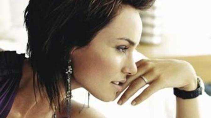 Guys do you like girls with short hair?