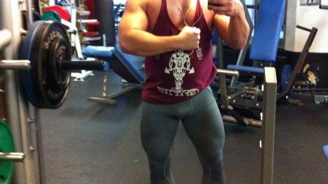 Are Tights on a guy a good look for the gym?