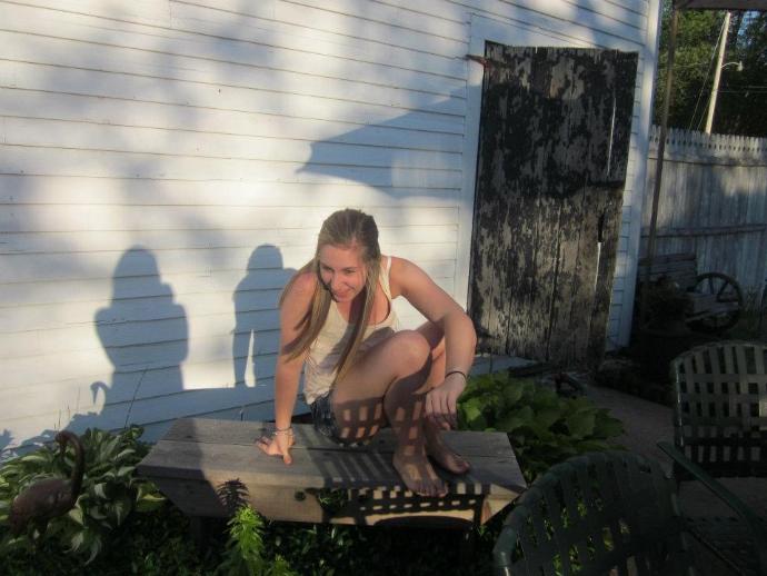 Would your dogs or dog lick my friends knees?