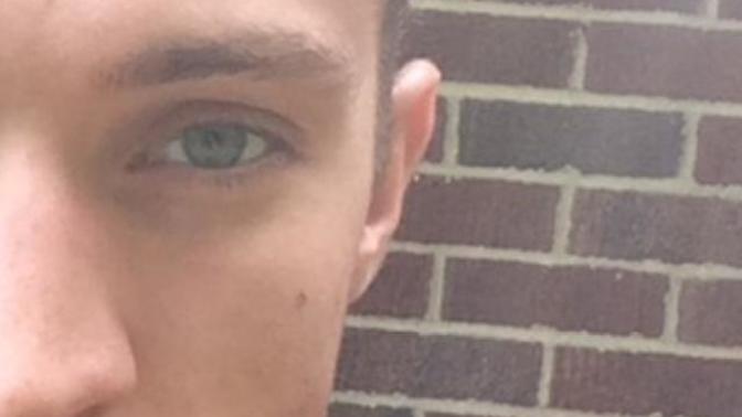 Girls, do you like my eye color?