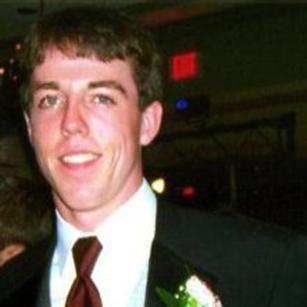 5/10 Girl cheats on beta boyfriend, sees Chad in her bed and kills them both. Was he in the wrong?