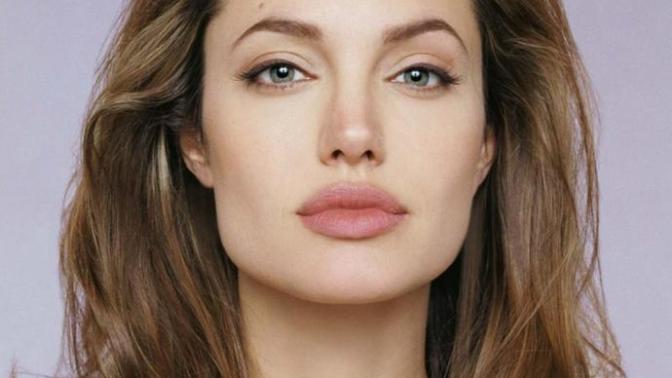 Which woman is the most beautiful?