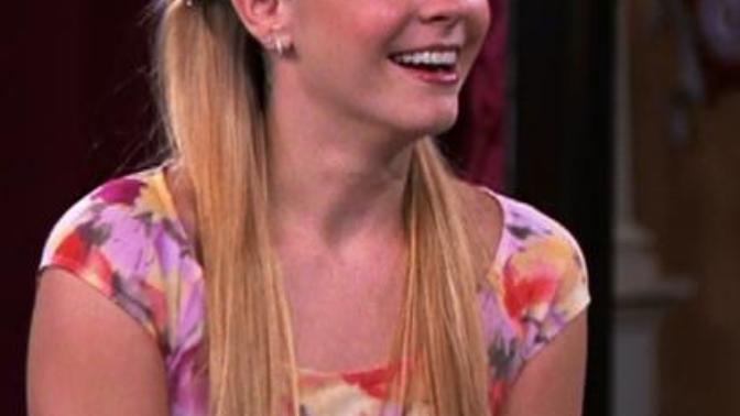 Girls, what unfortunate 90's hair trends and accessories did wear the most?
