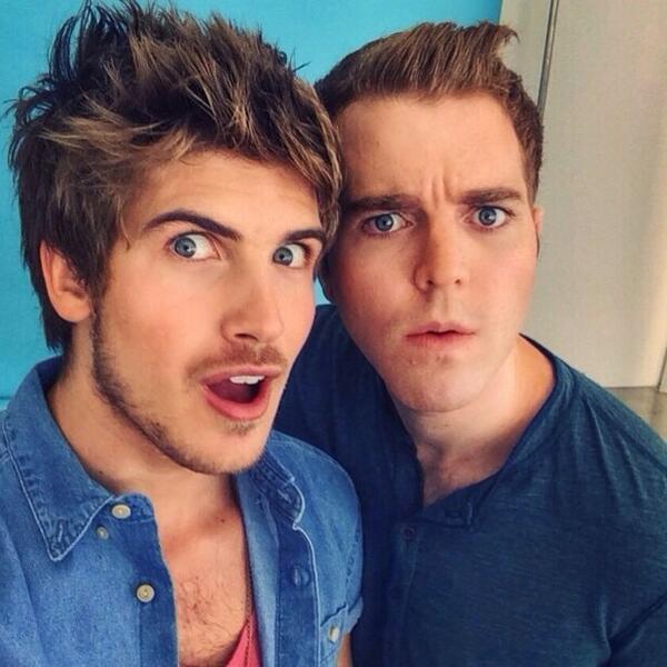Which person does he look best with?