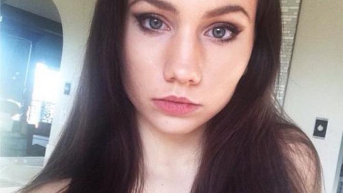 What hair colour looks better?