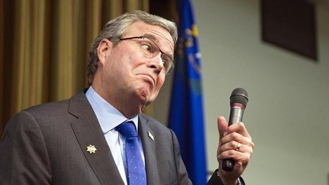 Jeb Bush looks like the cliche beta male?