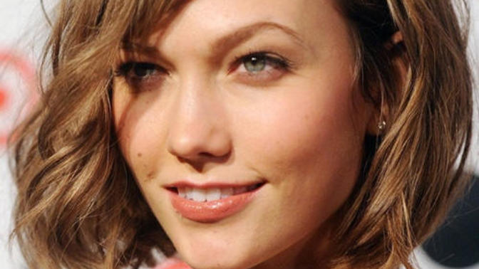 Share the most appealing pictures of bob or long bob haircuts on women you can find - which ones do you like best?