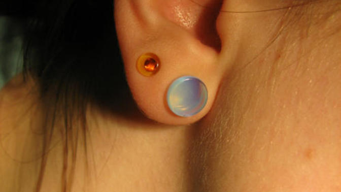 Opinions on stretched ears (small) ?