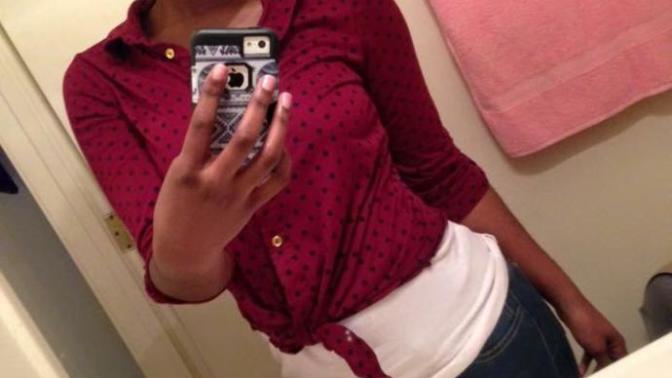 Based on this picture and my brief bio, les/bi girls and straight/bi guys would you date me?