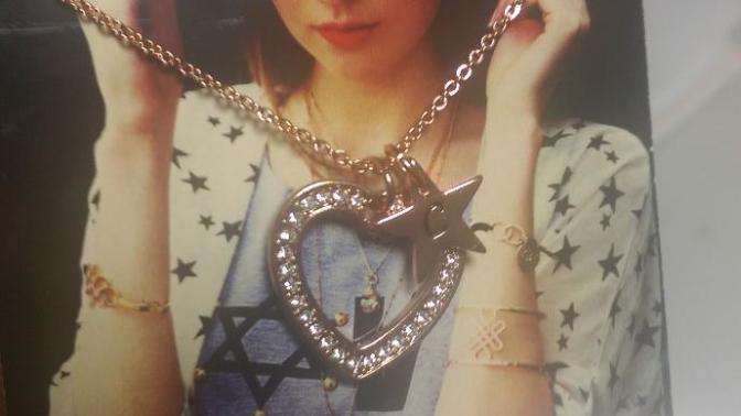Valentine's day gift, is this nice, goes with her new rose gold watch?