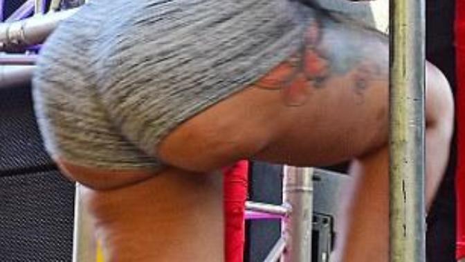 Amber Rose or Blac Chyna? Battle of the cellulite, who has more?