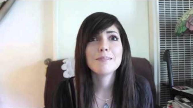 Rate this girl in this video please?