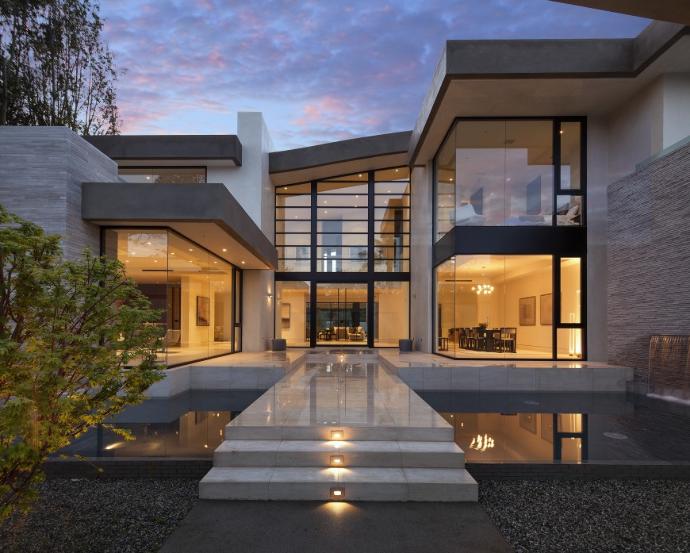 Describe your dream house?