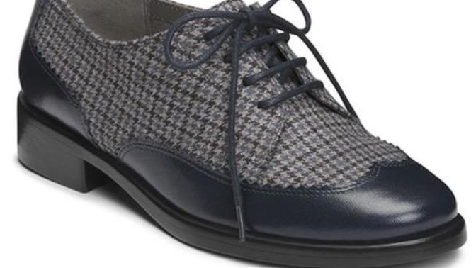 Would these shoes be cute for a business event? Are they too masculine? Too casual?