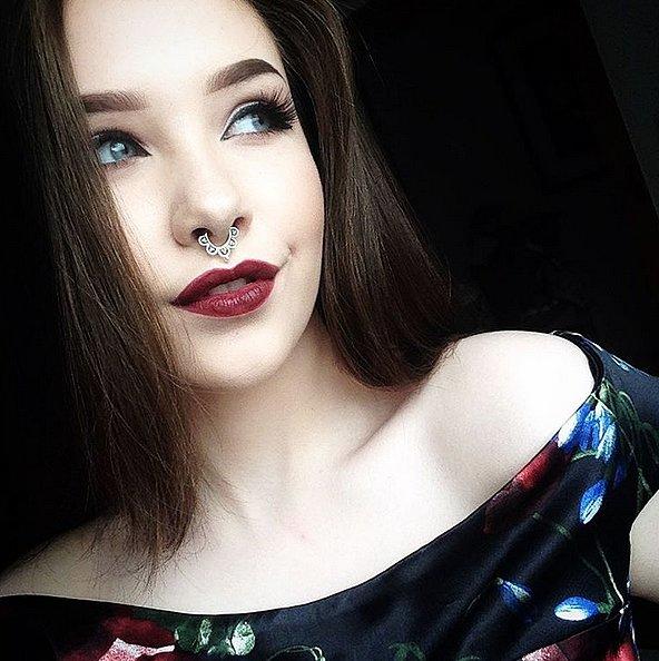 Do you prefer pale or tanned?