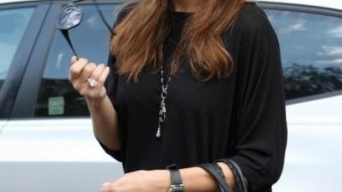 Why do models look average/normal with normal clothes and not a lot of makeup and all the glam?