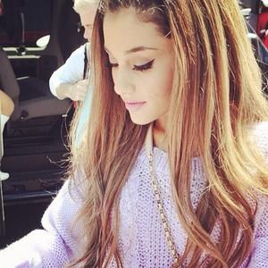 I can't find a good hair part? What do you think of this hair color?