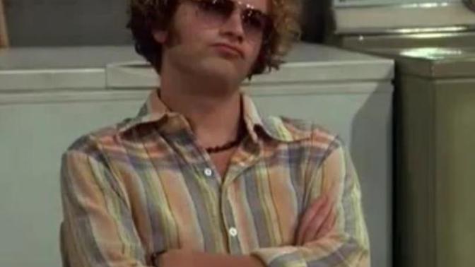 Steven Hyde's Aviator Glasses Color? (That 70s Show)?
