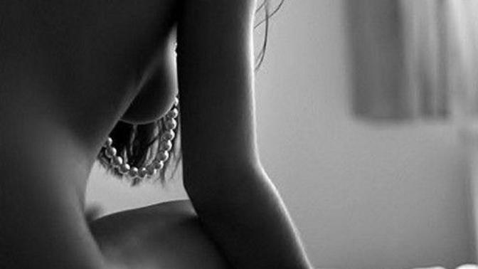 Girls, I'm a straight girl, so why do I like naked depictions of women?