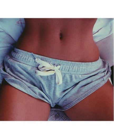 How can i get a tiny waist like this?