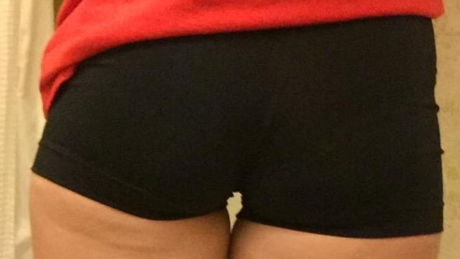 Guys, Is this amount or cellulite gross/repulsive to you?
