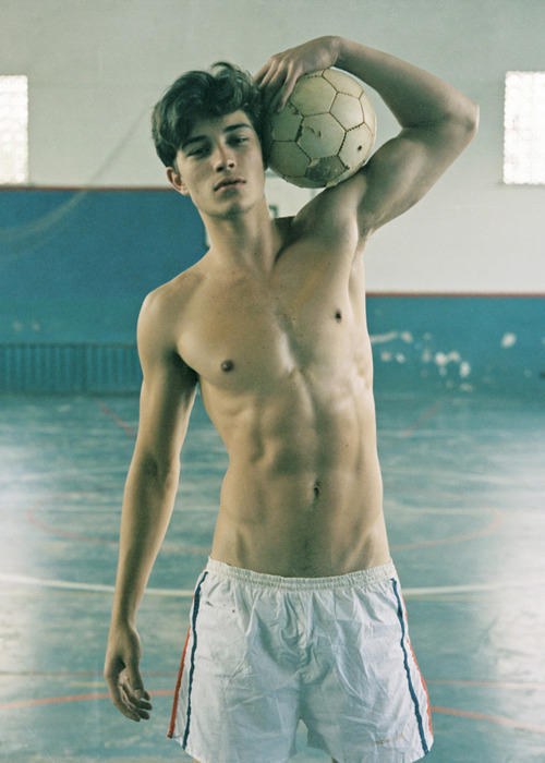 What is the Ideal Male Physique?