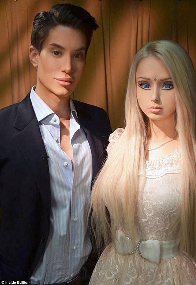 Would you rather be in a relationship with someone who is 100% fake ( plastic surgery) or with someone who is 100% real ( no shaving , no deodorant) ?