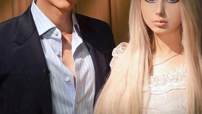 Would you rather be in a relationship with someone who is 100% fake ( plastic surgery) or with someone who is 100% real ( no shaving , no deodorant) ?