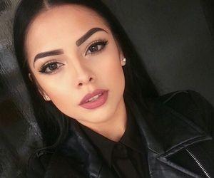 Which types of eyebrows do you prefer?