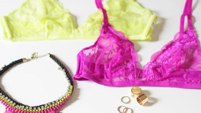 Do you think girls should be required to wear (padded) bras?