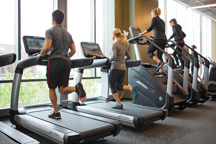 Would you stop coming to a gym or stay if this happen ?