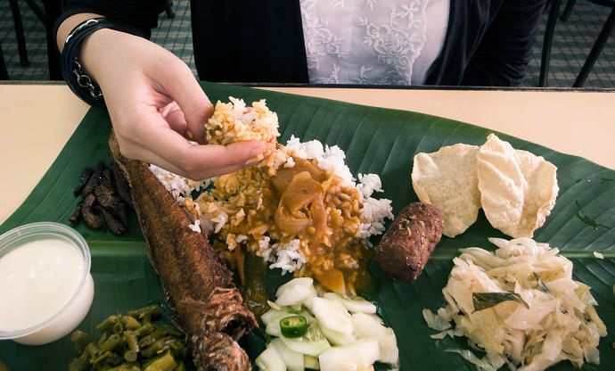 How do you eat rice and what country are you from?