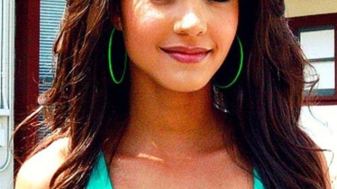 Who is prettier/hotter?