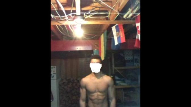 Are girls disgusted by my frame ( narrow shoulders) ?