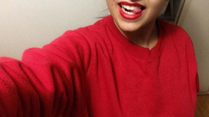 Selfie in a Red Lip, GaGers😉💋💄?