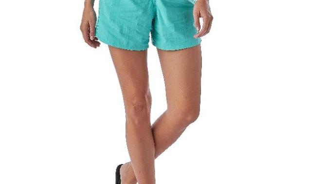 Is it okay to wear a fitted wide strap tank top and baggy shorts to an amusement park field trip?