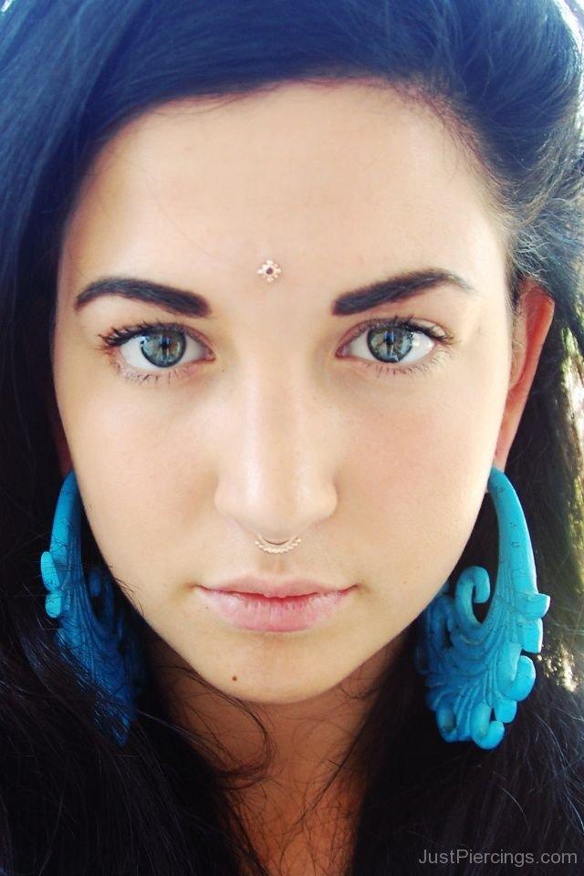 Nose and navel pierced attactive or not or doesn't make a difference?
