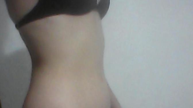 Am I hot? Also do you think Im fit? And do I look healthy?