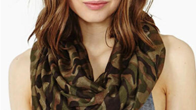 Front/fringe bangs on girls, yes or no? Opinions?
