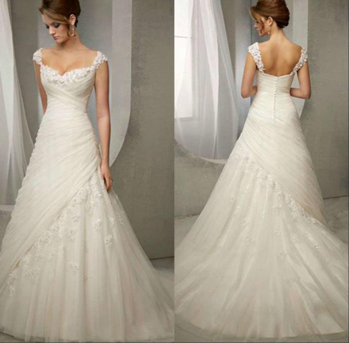 what do you think of my dream wedding and no i do not think this will happen its just fun to think abut my wedding type really don't matter ?