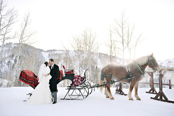 What do you think of my dream wedding and no I do not think this will happen its just fun to think abut my wedding type really don't matter?