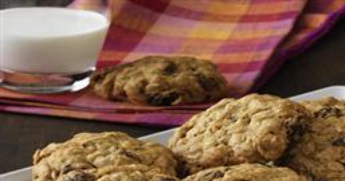 Do You Like Raisins In Your Cookies do you like oatmeal raisin cookies girlsaskguys Do You Like Raisins In Your Cookies do you like oatmeal raisin cookies girlsaskguys