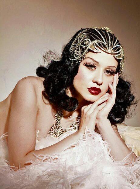 Guys, Would it bother you if your girlfriend was a burlesque dancer and do you think it's sexy?