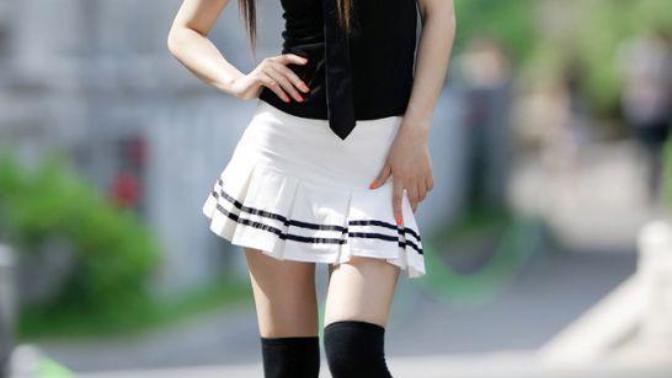 Would you date a girl this skinny and tall?