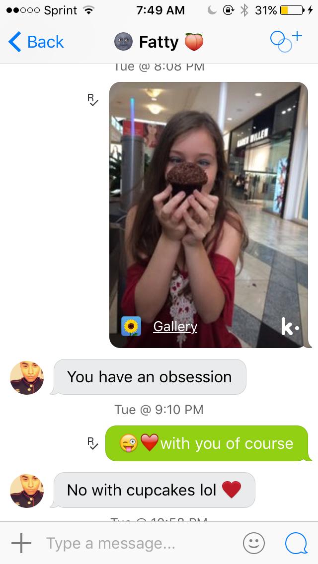 (Screenshots) My boyfriend got jealous that I posted a pic with guy?