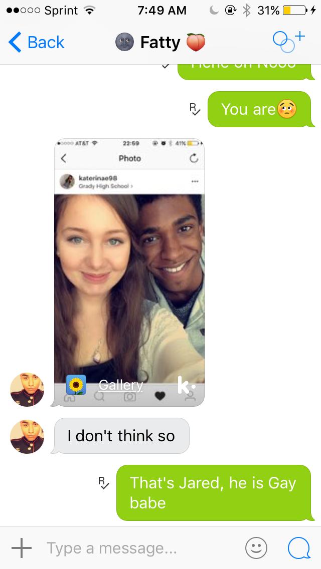 (Screenshots) My boyfriend got jealous that I posted a pic with guy?