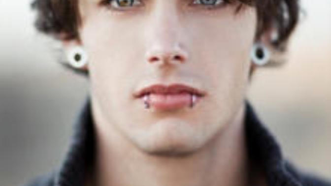 Are guys with heterochromia attractive or odd looking to you?