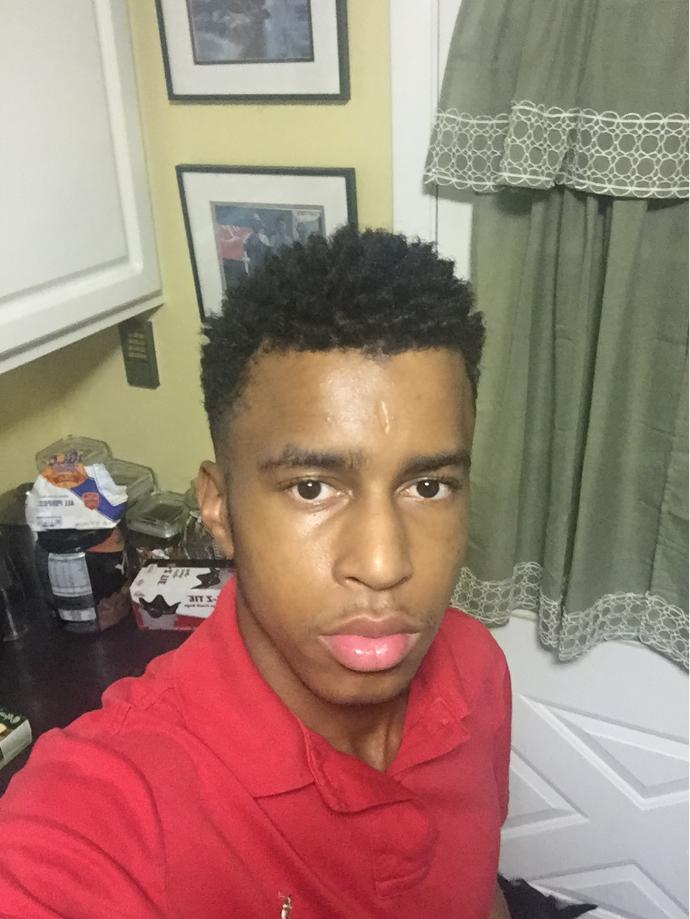 (Better pictures) Rate me on a 1-10 scale please? Please be honest. I feel like my other camera was a bit distorted?